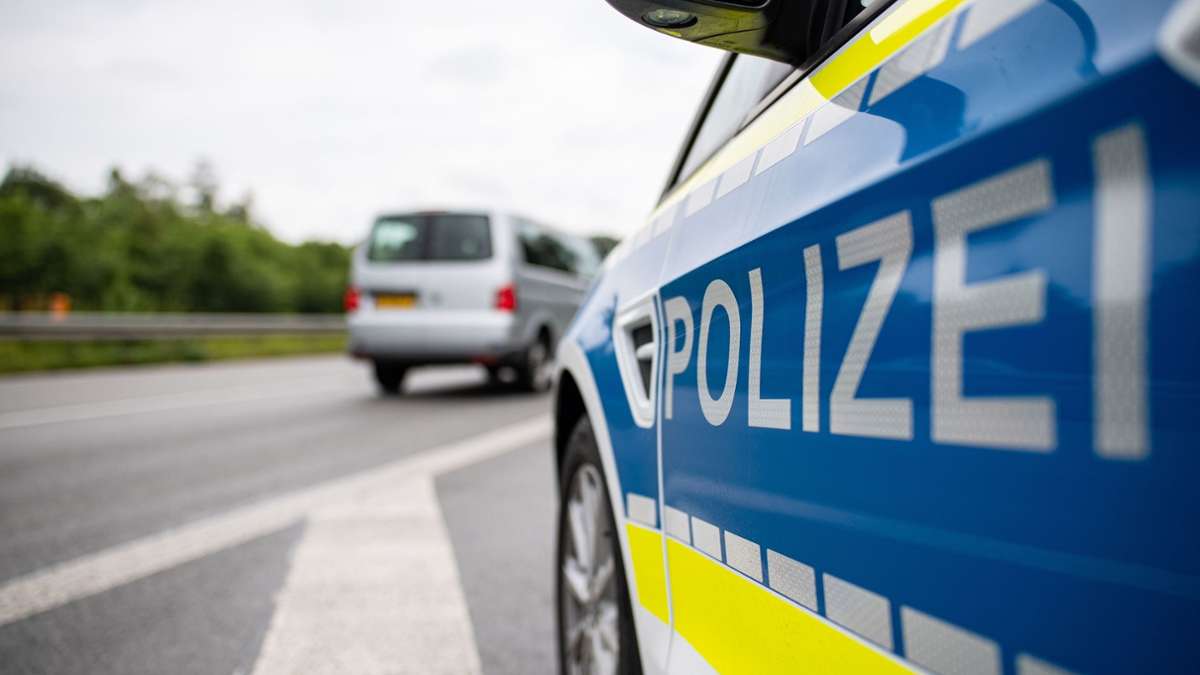 Polizei ermittelt: Falsche Streife begegnet Zivilfahndern auf der Autobahn
