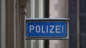 Augsburg: Betrunkener geht auf Busfahrer los und beschädigt Bus