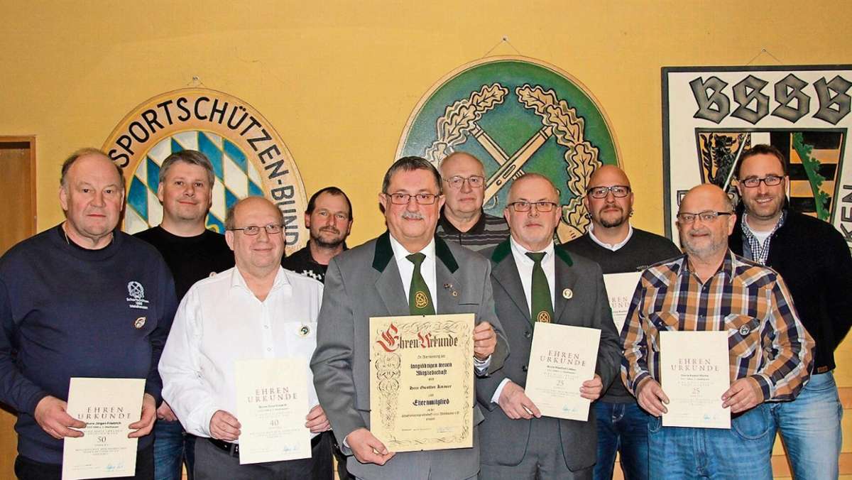 Coburg: Günther Knauer wird Ehrenmitglied