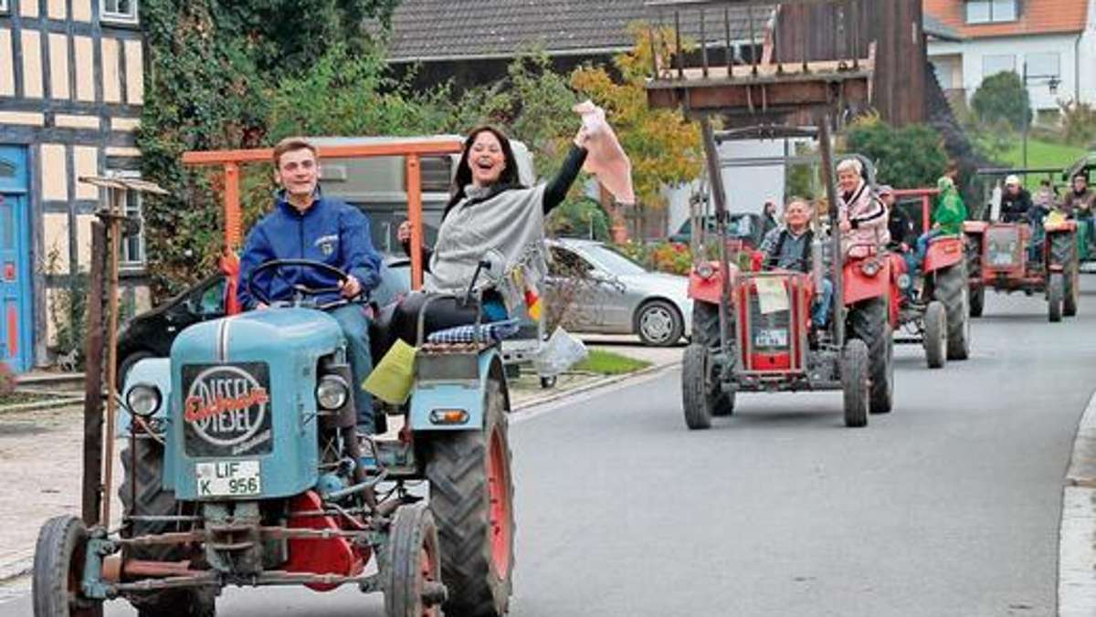 Kronach: Kirchweih mit knatternden Traktoren