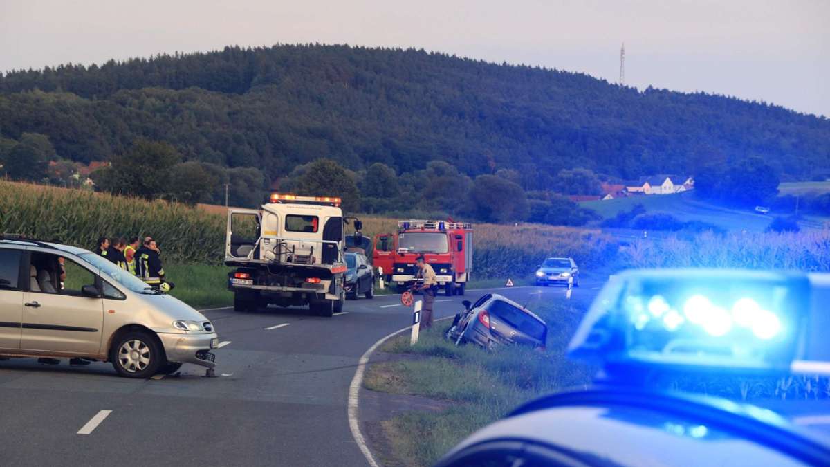 Coburg: Ohne Führerschein: 20-Jähriger verursacht Kollision beim Überholen - zwei Verletzte