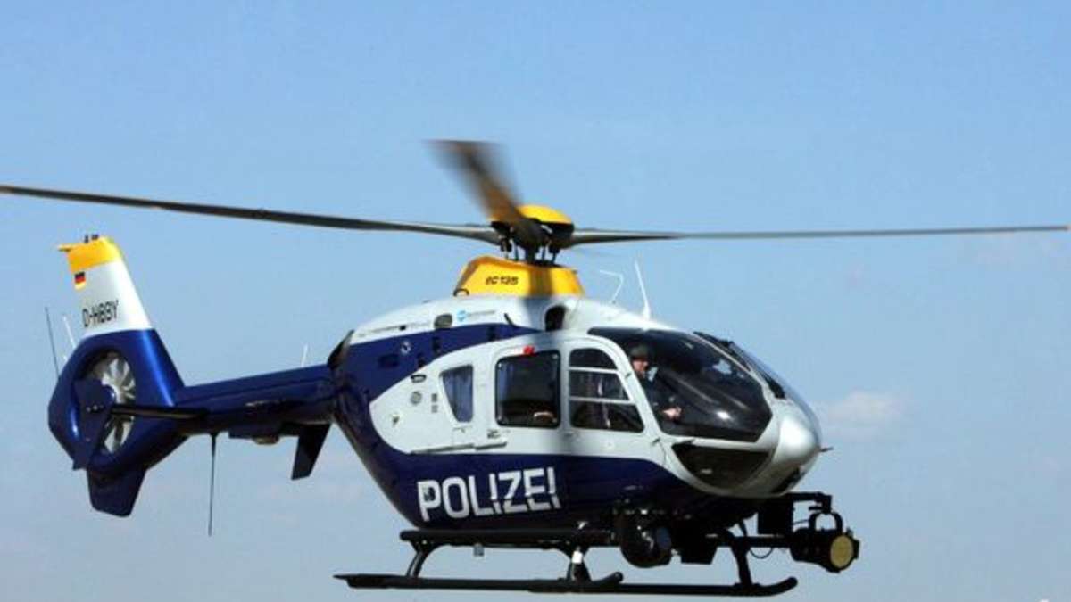 Aus der Region: Verdächtiges Licht: Polizei umstellt Sonneberger Firma