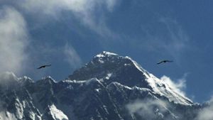 Tod beim Abstieg: US-Amerikaner stirbt am Mount Everest
