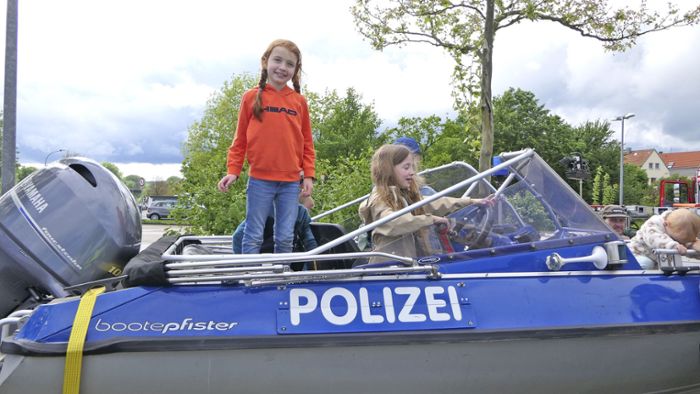 Tag der offenen Tür: Kinder entdecken den Polizeiberuf