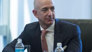 Bericht: Bruder von Bezos' Geliebter gab Nacktfotos weiter