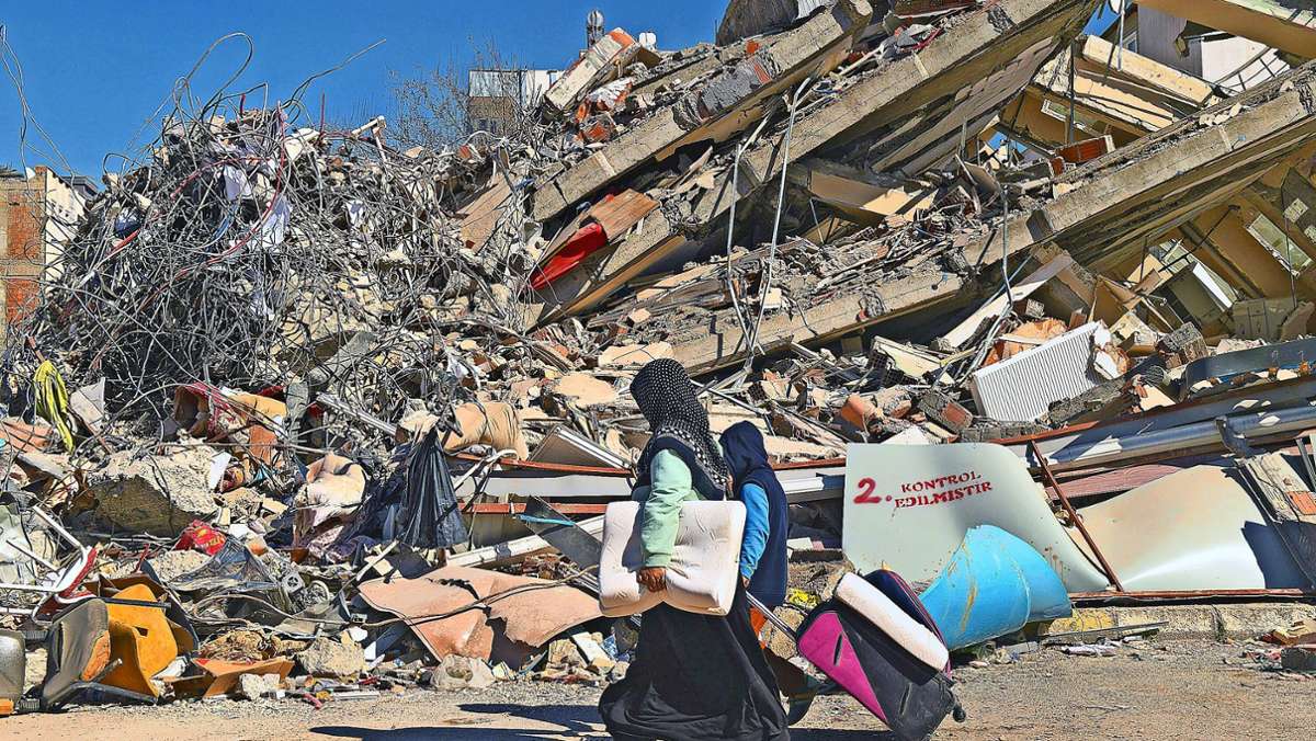 Hilfsaktion: HUK spendet für Erdbebenopfer