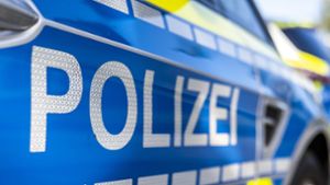 Nach Randale in Zug in der Oberpfalz: Mann mit ansteckender Krankheit soll Polizisten angespuckt haben