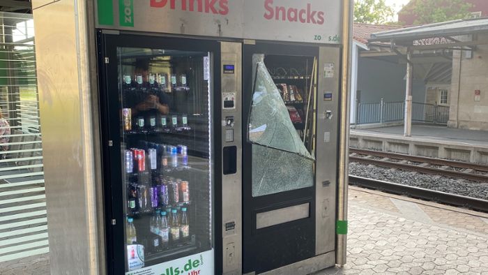Bahnhof Kronach: Automat für Snacks aufgebrochen