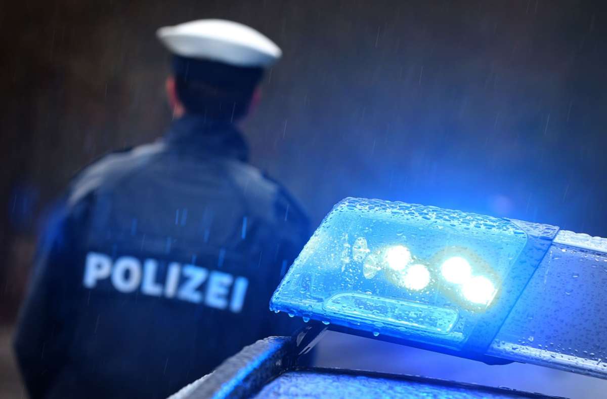 Symbolbild eines Polizeieinsatzes. Foto: /Karl-Josef Hildenbrand/dpa
