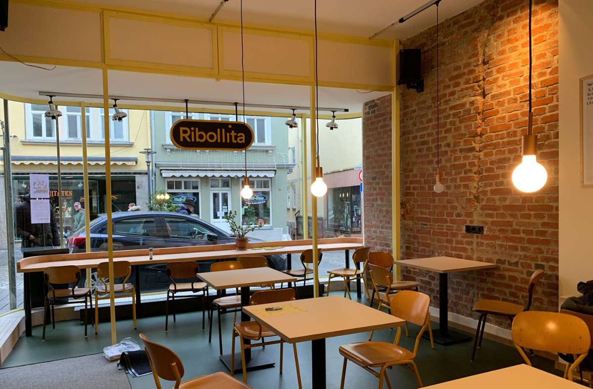 Ribollita ist eine toskanische Bauernsuppe und seit dieser Woche auch der Name eines neuen Cafés/Bistros im Steinweg.