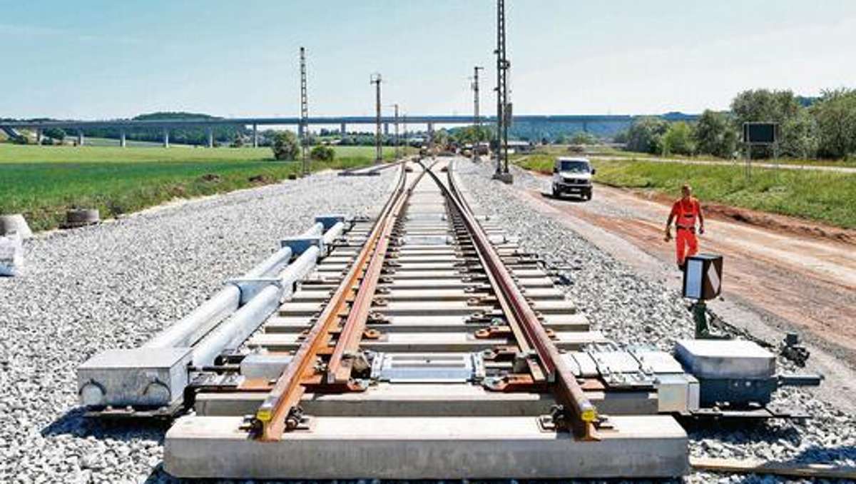 Wirtschaft: Höchste Eisenbahn beim Streckenbau