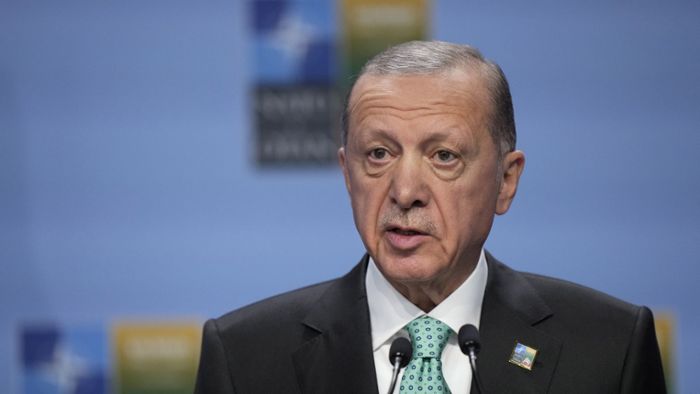 Kommentar: Erdogan-Besuch: Mit harten Bandagen