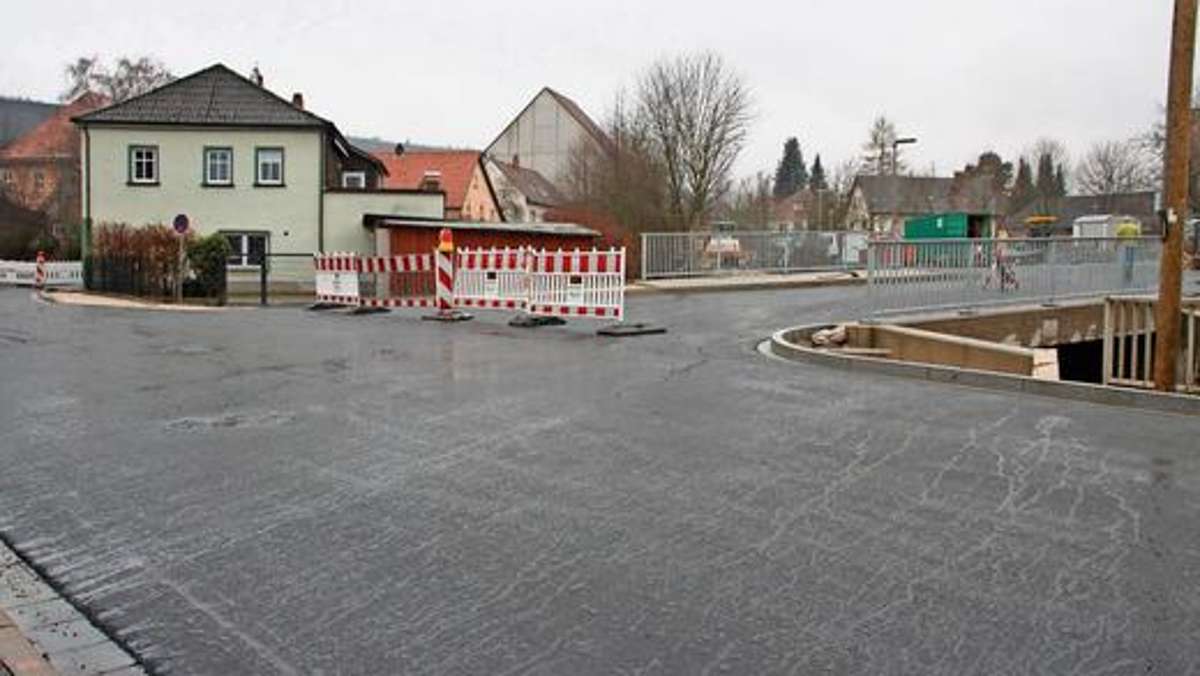 Lichtenfels: Brücke zum Bauhof ist fertig