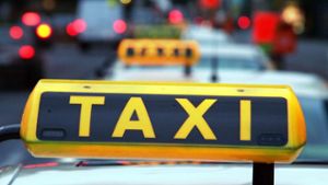 Handfester Streit: Taxifahrer und Betrunkener geraten aneinander