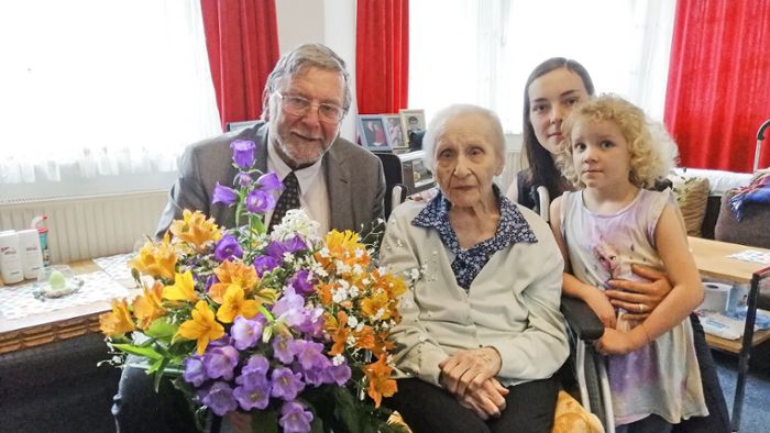 Ein Sprachtalent feiert 101. Geburtstag