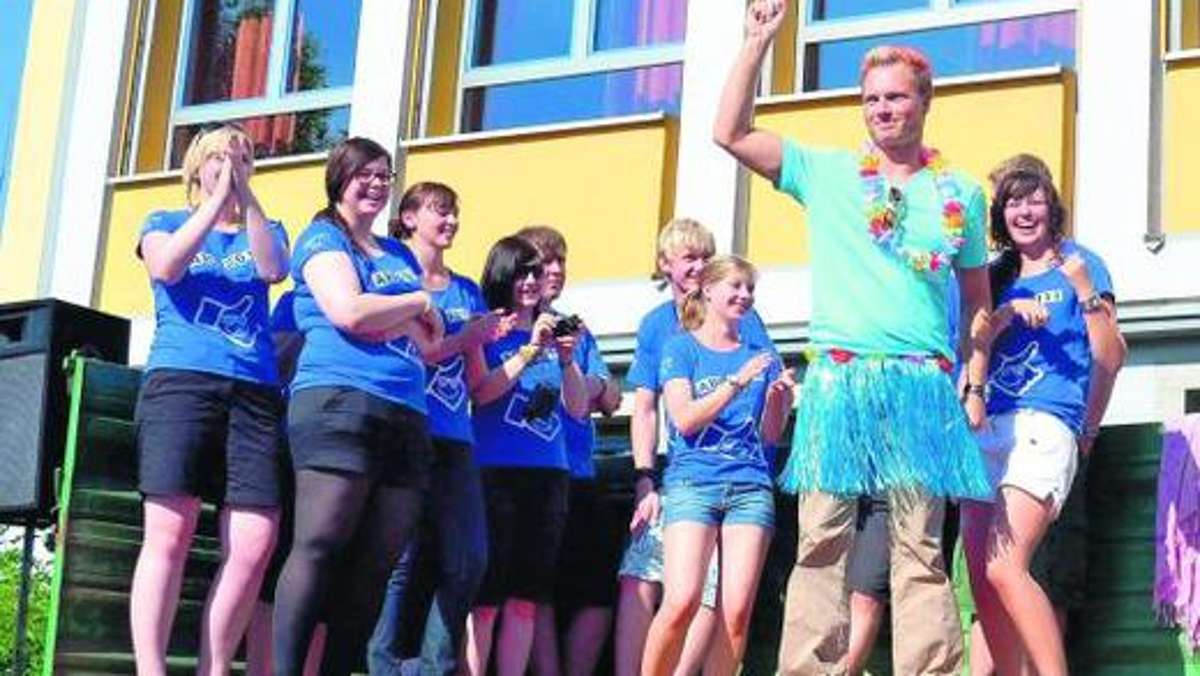 Kronach: Feiernde, singende und tanzende Abiturienten