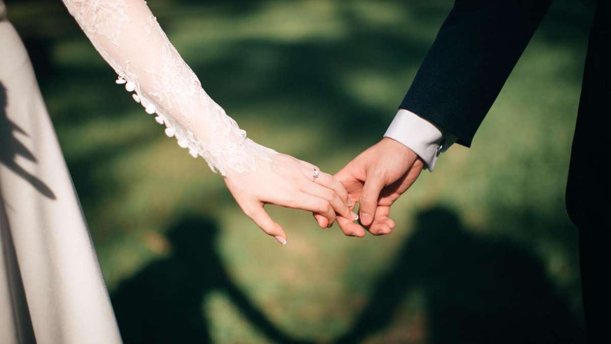 Lasst uns übers ... Heiraten reden: Diese Fragen sollte man sich vor einer Hochzeit stellen
