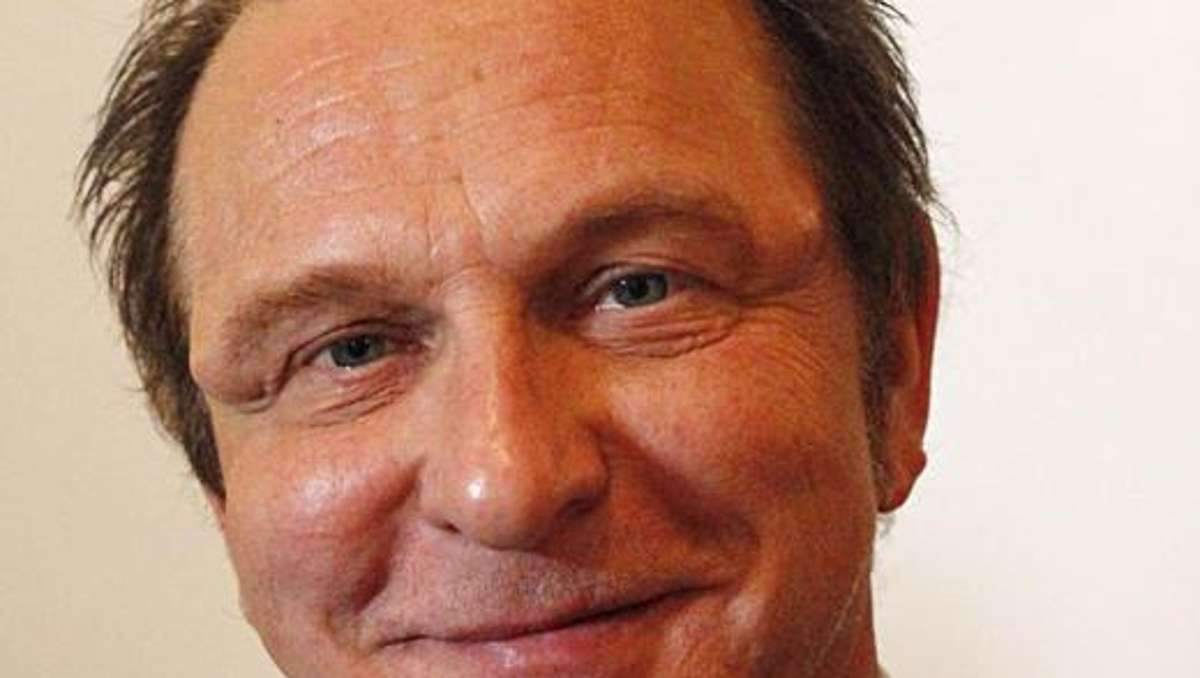 Feuilleton: Intendant Peter Baumgardt verlässt Festspiele Europäische Wochen