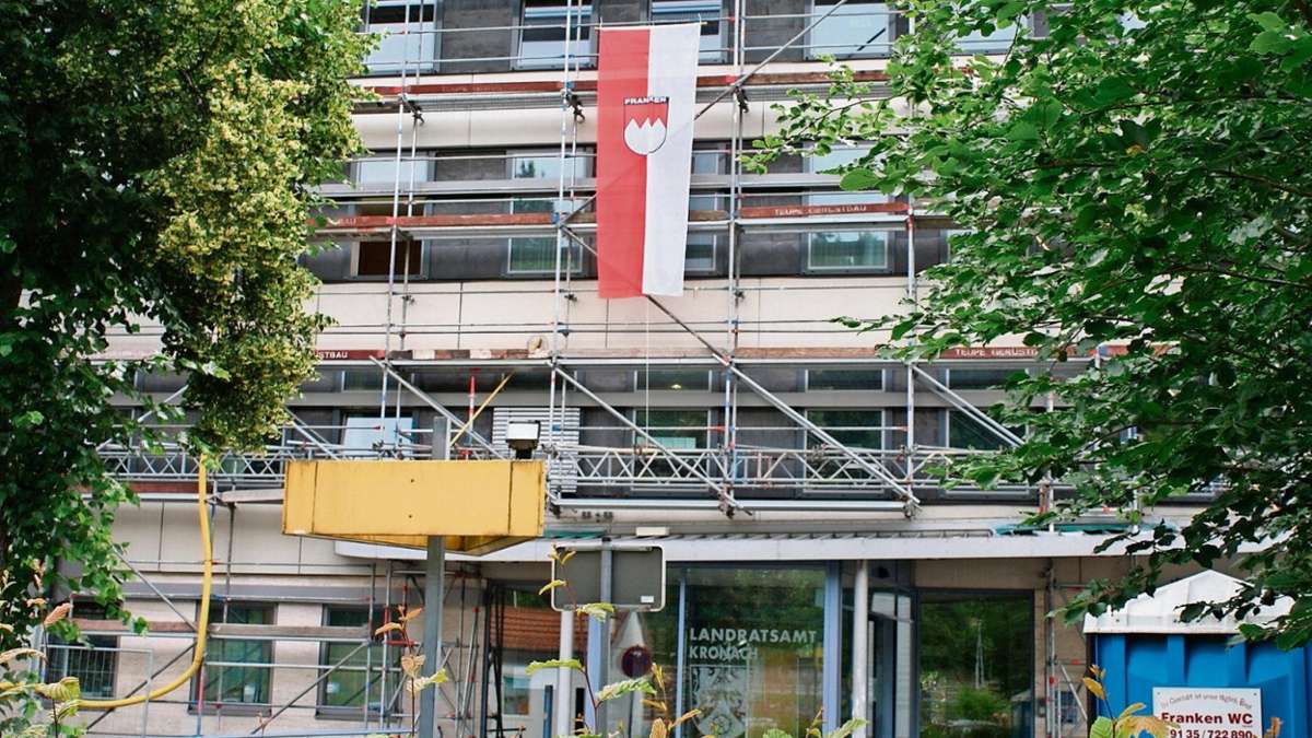 Kronach: Landratsamt zeigt trotzdem Flagge