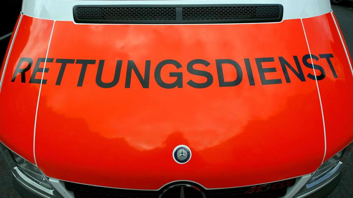 Unfall auf A9 im Kreis Freising: Pannenhelfer von Auto erfasst - Unterschenkel abgerissen