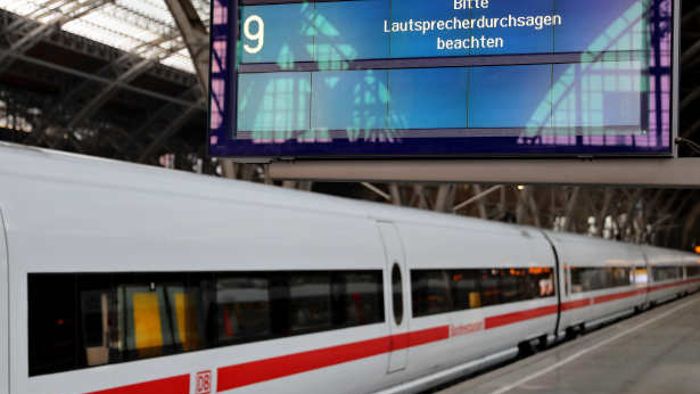 Nach Schneechaos: Erste Züge fahren Leipziger Hauptbahnhof wieder an