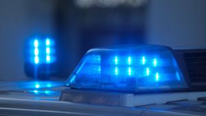 Autobahn 44 in Düsseldorf: 26-Jähriger getötet –  Polizei fahndet nach SUV-Fahrer