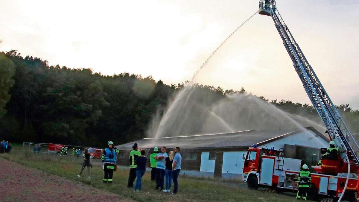 Neustadt/Ebersdorf: Feuerwehr übt für den Ernstfall