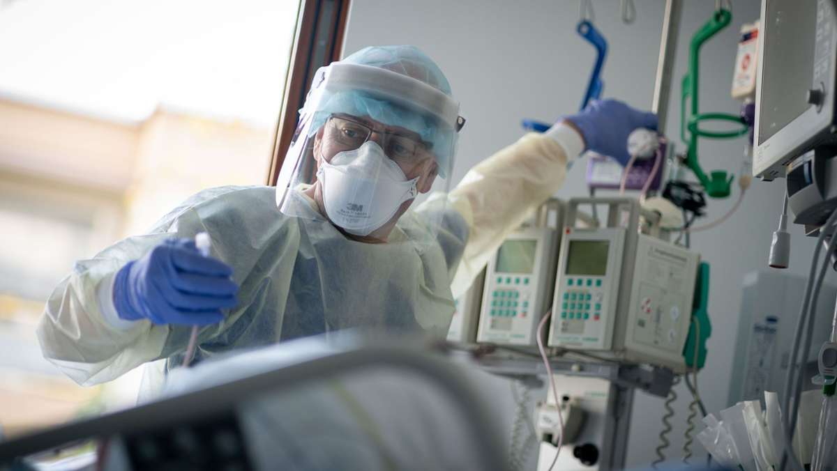 Coronapandemie: Knapp 5000 Patienten auf Intensivstationen bundesweit