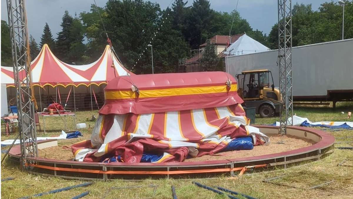 Wegen Unwettergefahr: Circus Corona baut vorsorglich ab