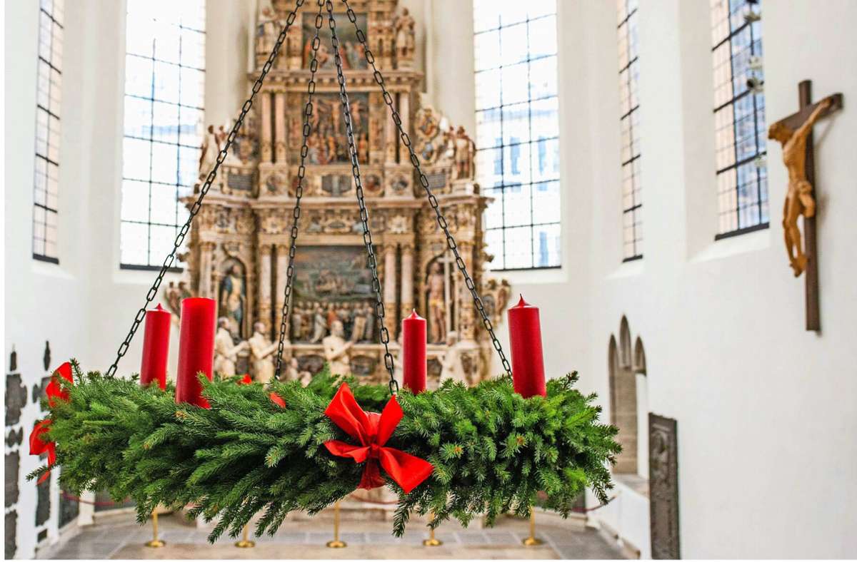 Beim Singen zum ersten  Advent war die  Morizkirche in Coburg nach Angaben von Dekan Stefan Kirchberger „rappelvoll“. Jetzt freut er sich auf einen Weihnachtsgottesdienst ohne Corona-Beschränkungen. Foto: Frank Wunderatsch/ Neue Presse