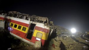 Zugkatastrophe erschüttert Indien: Augenzeugen berichten von schrecklichen Szenen – mehr als 230 Tote