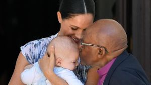 Harry und Meghan mit Baby Archie bei Desmond Tutu