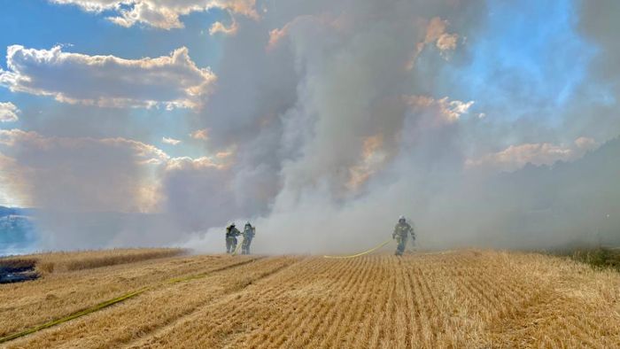 Flächenbrand in Kronach: Getreidefeld fängt Feuer