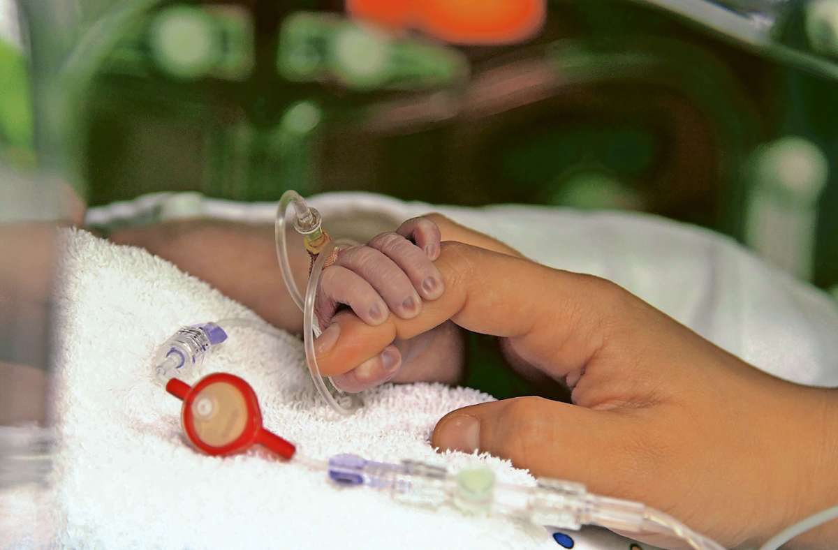 Frühgeborene benötigen eine besonders intensive Betreuung. Foto: Regiomed Kliniken
