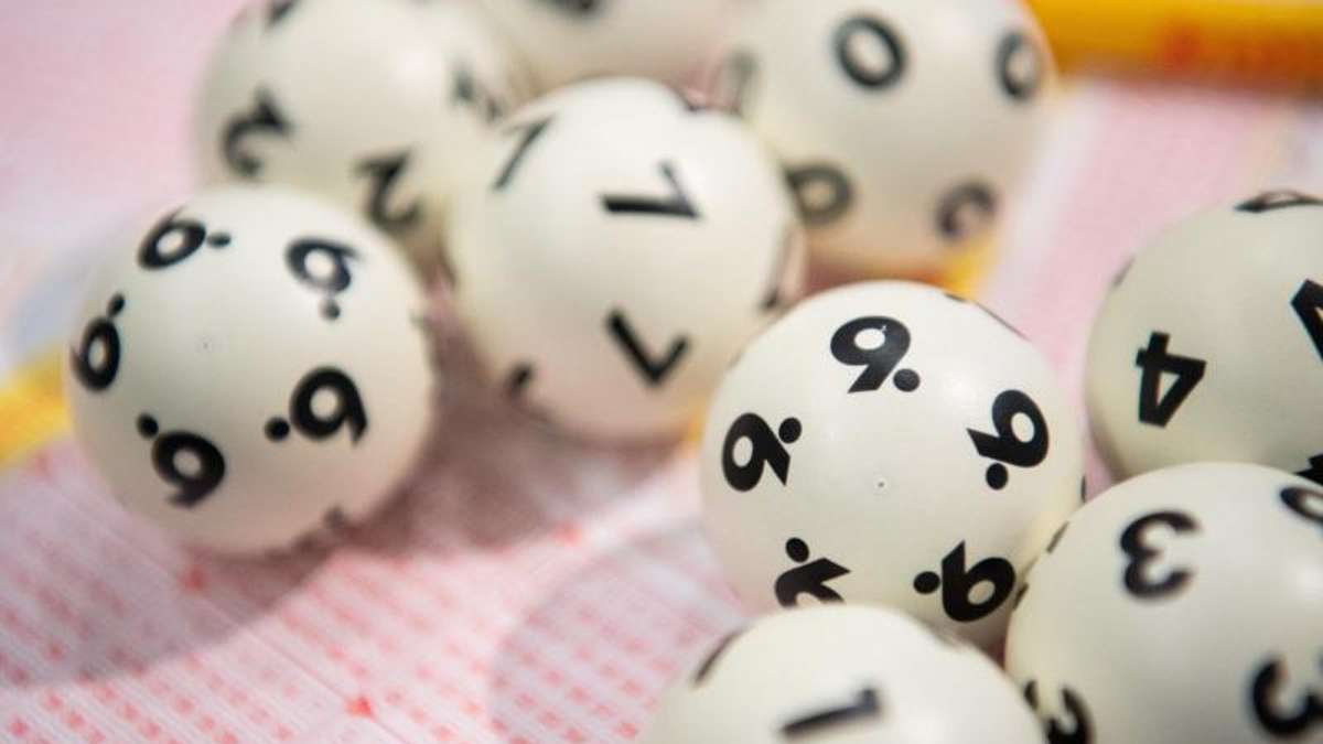 Länderspiegel: Sechs Richtige: Oberfranke gewinnt 700.000 Euro im Lotto