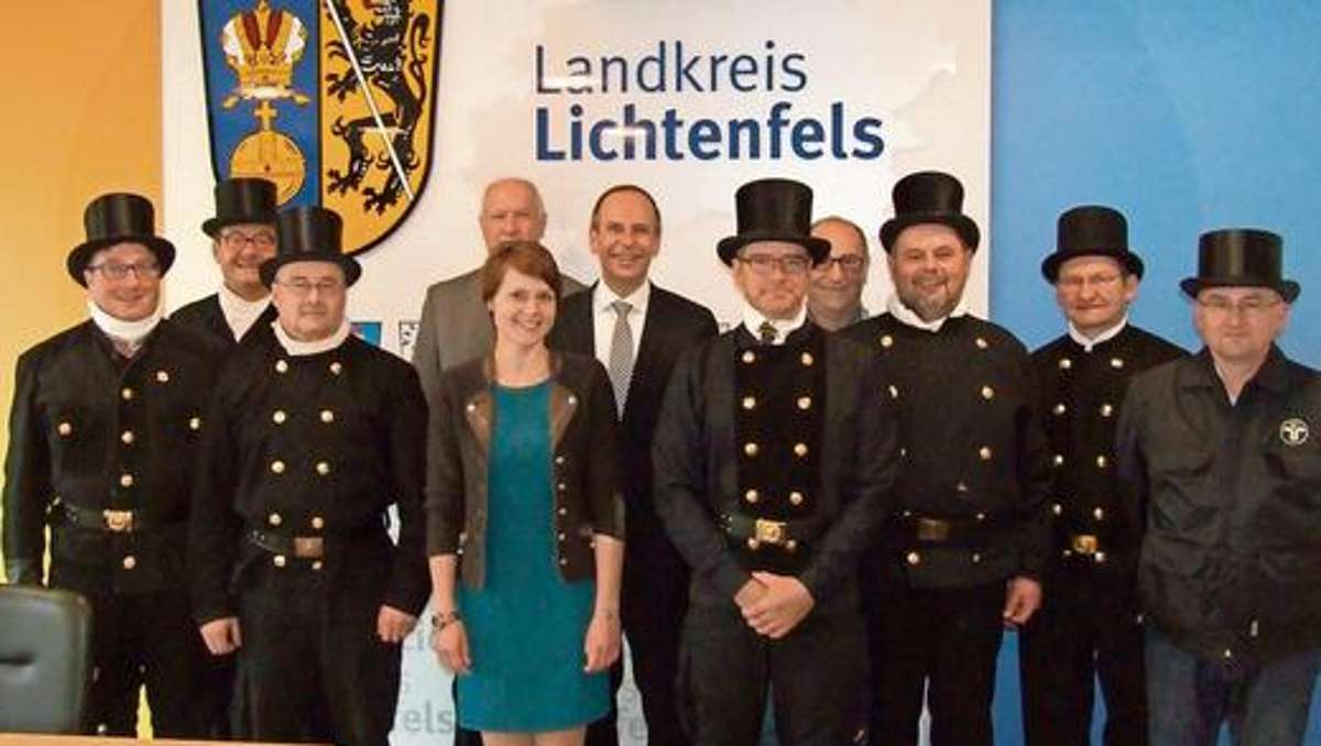 Lichtenfels: Sieben Bezirksschornsteinfeger in Amt und Würden