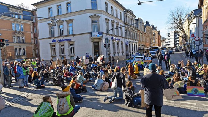 Klima-Protest in Coburg: Demonstranten blockieren Kreuzungen