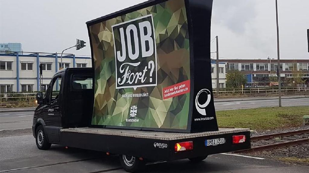 Autobauer verärgert: Kritik an Bundeswehr-Anzeige zu Stellenabbau bei Ford