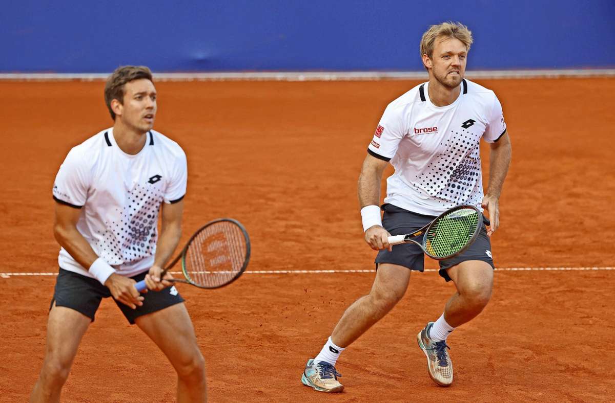Sind beim ATP-Tennisturnier in Madrid ausgeschieden: Kevin Krawietz (rechts) und Andreas Mies. Foto: Jürgen Hasenkopf/Imago