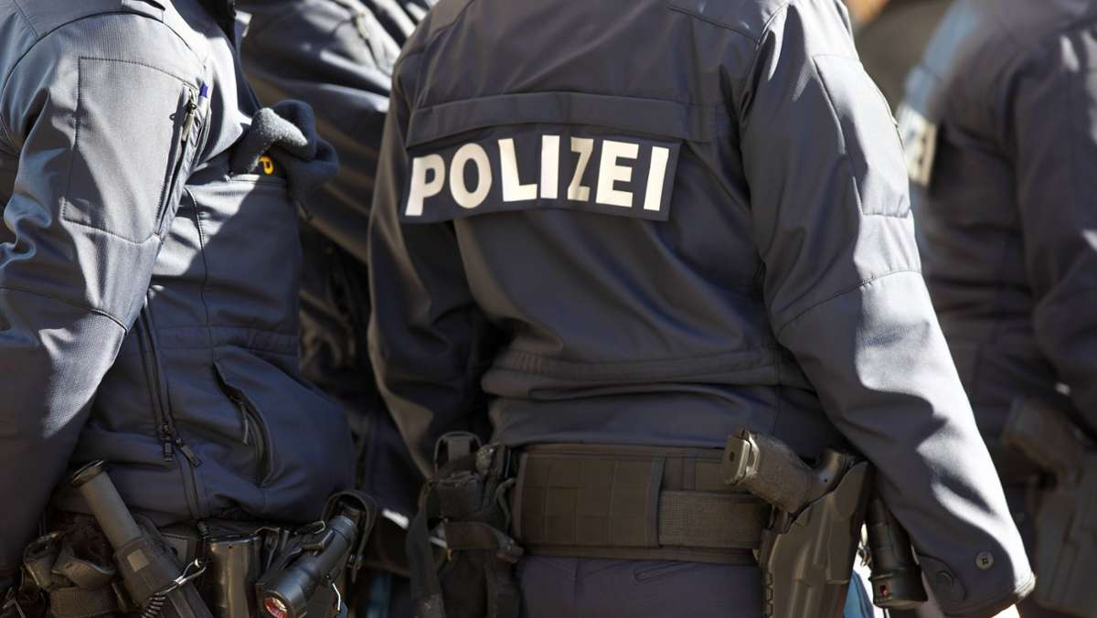 Nordrhein-Westfalen: 19-Jähriger flüchtet vor Kontrolle – Polizei stoppt ihn mit Schüssen