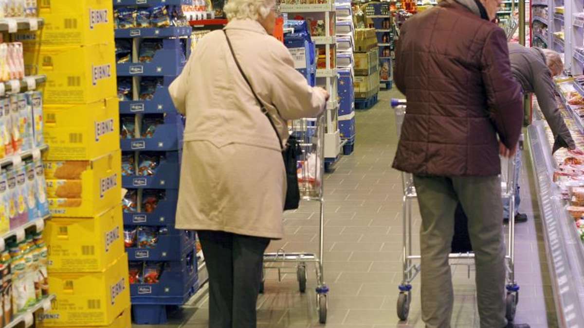Rödental: Dieb beklaut Rentnerin beim Einkaufen