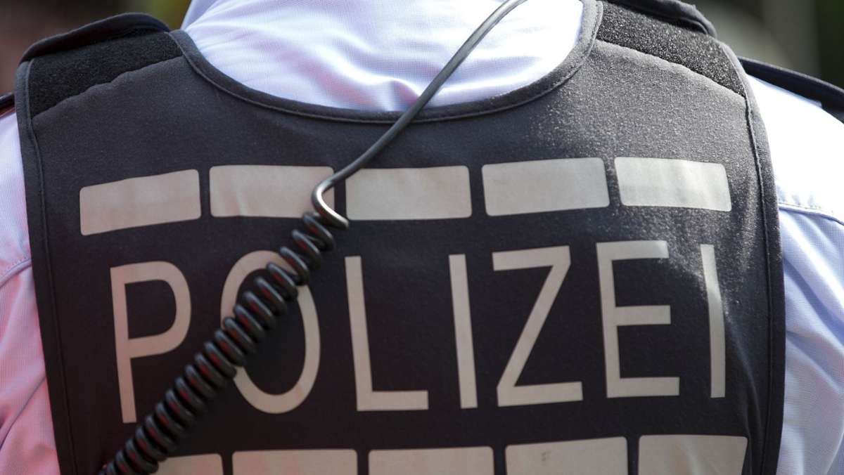Polizei sucht Geschädigten: Autofahrer genötigt und beleidigt