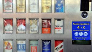 Diebe sprengen Zigarettenautomat