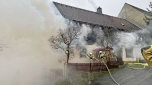 Wohnhaus brennt komplett aus