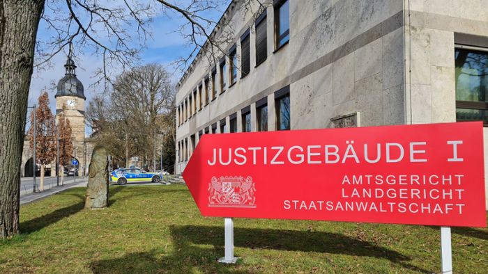 Landgericht Coburg: Attacke auf Schaffner - Schläger muss auf Entzug