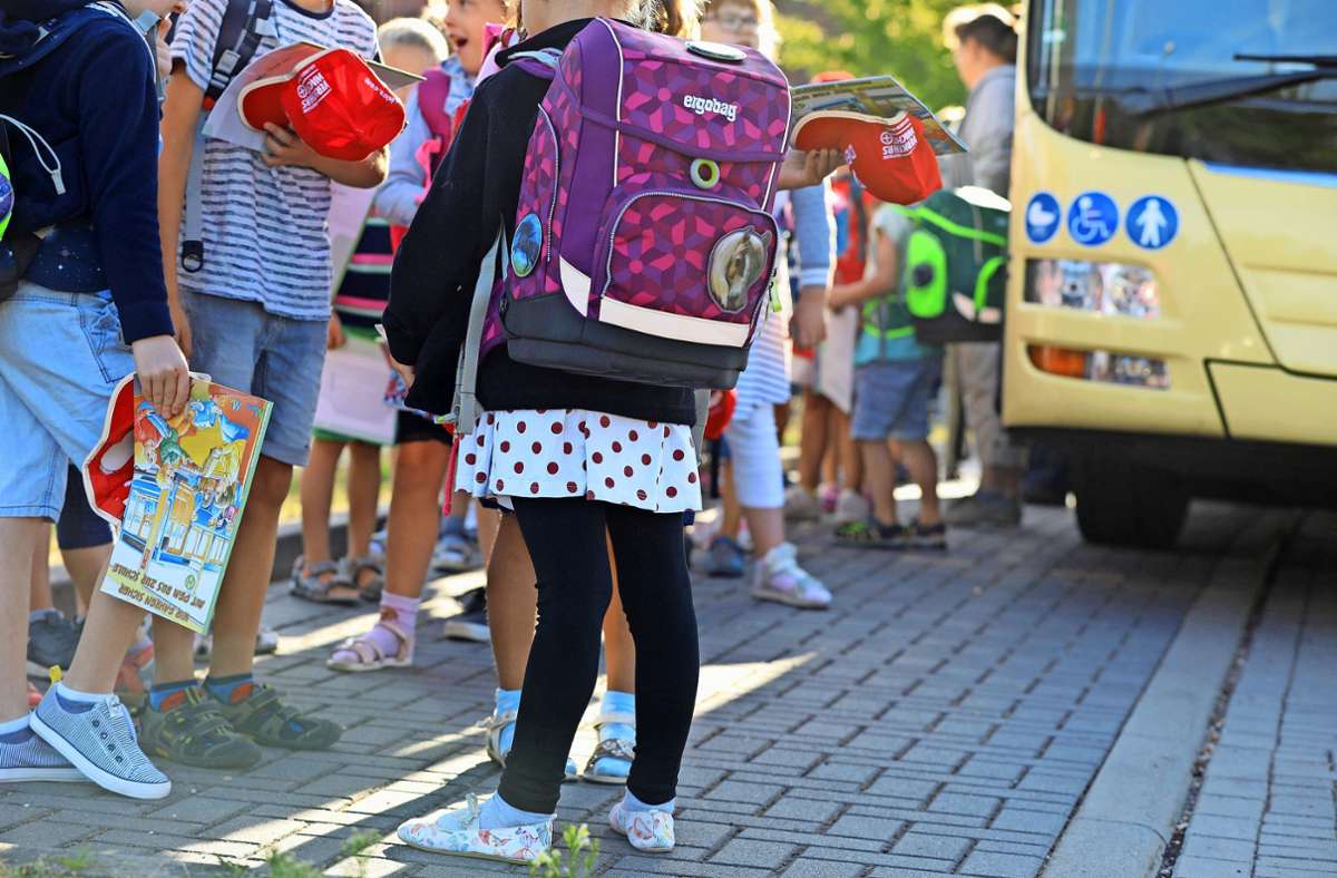 Die Grundschüler aus Cortendorf müssen bald zur Schule laufen oder die Stadtlinie nutzen. Foto: ZB/Peter Gercke