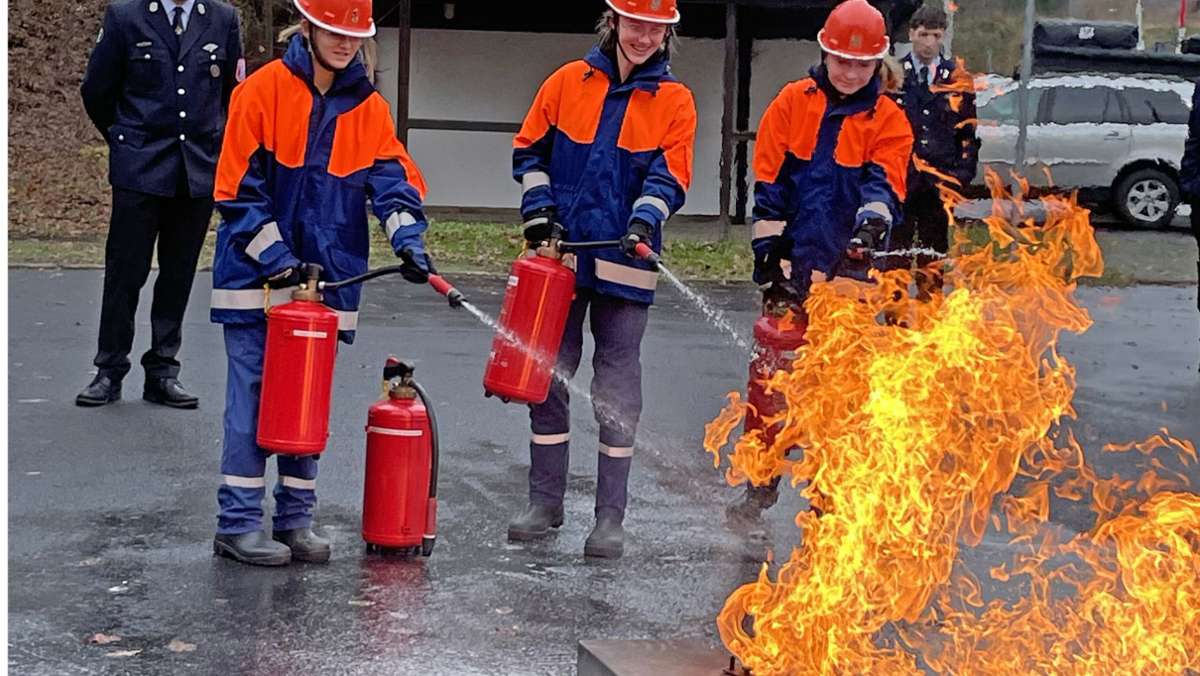 Prüfung in Neustadt: Furioser Feuerwehrnachwuchs