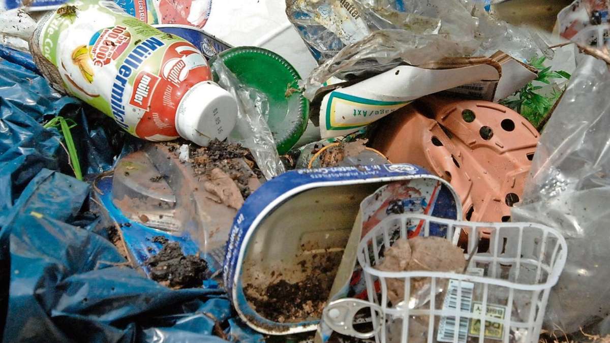 Kronach: Unbekannter entsorgt in Weißenbrunn illegal seinen Müll