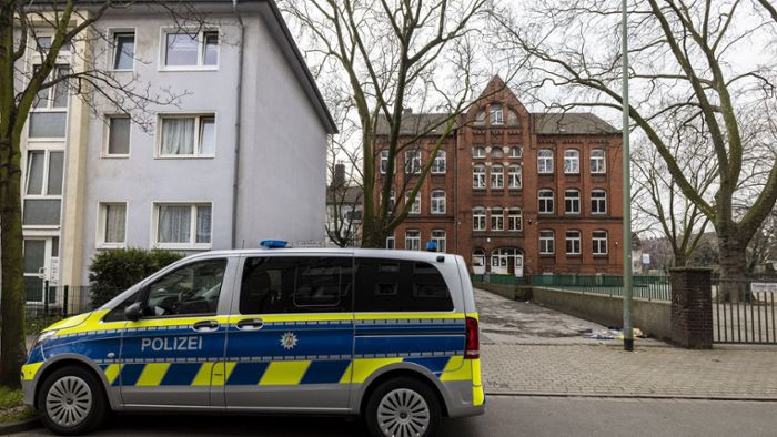 Gewalttat in Duisburg: Messer-Angriff auf Kinder - Polizei nimmt 21-Jährigen fest