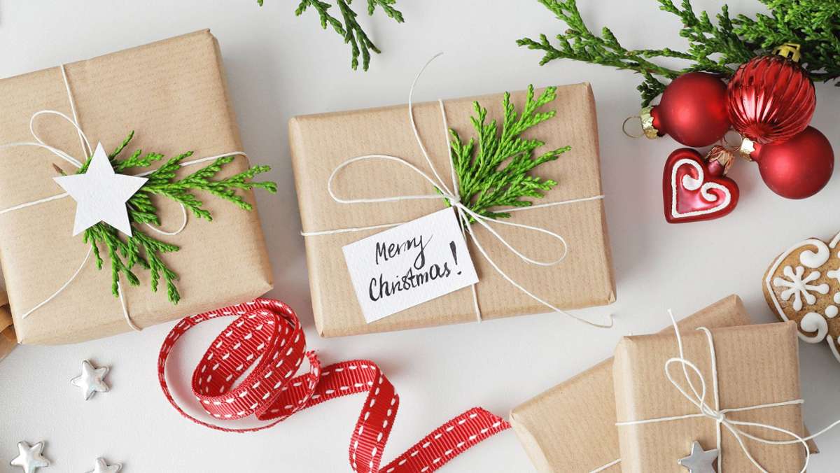Die  Klassiker bei der Bescherung: Das sind die häufigsten und beliebtesten Weihnachtsgeschenke